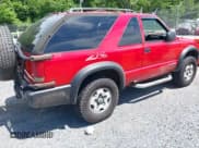 ✅ 2001 Chevrolet Blazer LS • VIN: 1GNCT18W71K113153 • Lot: 42297752. Wystawiony na IAAI z przebiegiem Nie podano. Bezpłatny archiwum sprzedaży aukcyjnych z USA i szczegółowy raport historii pojazdu na DreamBid. Zdjęcie 4.