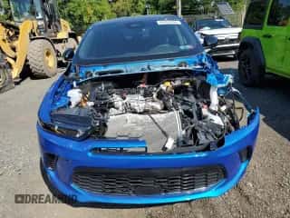 2024 Dodge Hornet R/T Plus с VIN ZACPDFDW2R3A23248, выставлен на аукционе Copart как лот 57057955 с пробегом 525 миль миль и Списание • Salvage title. История ставок и продаж доступна на DreamBid. Изображение 5.