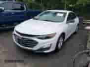 2019 Chevrolet Malibu LS с VIN 1G1ZC5ST6KF117593, выставлен на аукционе IAAI как лот 43009020 с пробегом 114 421 миль миль и . История ставок и продаж доступна на DreamBid. Изображение 2.