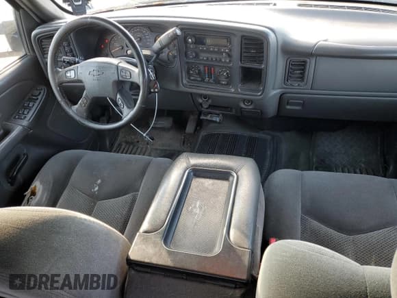 ✅ 2006 Chevrolet Silverado 2500HD LT1 • VIN: 1GCHK23D26F196410 • Lot: 89073185. Wystawiony na Copart z przebiegiem 491 323 mil. Bezpłatny archiwum sprzedaży aukcyjnych z USA i szczegółowy raport historii pojazdu na DreamBid. Zdjęcie 8.