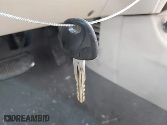 ✅ 2008 Hyundai Accent GLS • VIN: KMHCN46C28U230274 • Лот: 42427490. Опубликован ранее на IAAI с пробегом 150 436 миль. Бесплатный доступ к архиву аукционных продаж из США и подробный отчёт об истории автомобиля на DreamBid. Изображение 11.