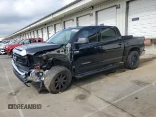 ✅ 2016 Toyota Tundra SR5 • VIN: 5TFDW5F17GX540122 • Лот: 68178165. Опубликован ранее на Copart с пробегом 166 644 миль. Бесплатный доступ к архиву аукционных продаж из США и подробный отчёт об истории автомобиля на DreamBid. Изображение 1.