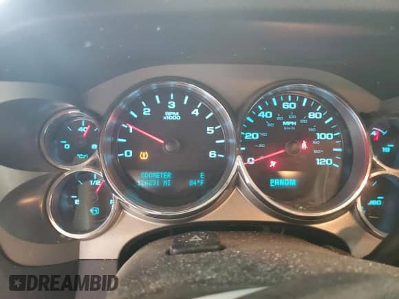 2013 Chevrolet Silverado 1500 LT с VIN 1GCRKSE74DZ262964, выставлен на аукционе Copart как лот 71714145 с пробегом 126 231 миль миль и Списание • Salvage title. История ставок и продаж доступна на DreamBid. Изображение 9.