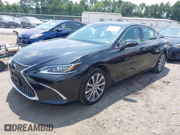 ✅ 2021 Lexus ES 350 • VIN: 58ADZ1B1XMU095690 • Лот: 42879468. Опубликован ранее на IAAI с пробегом 38 695 миль. Бесплатный доступ к архиву аукционных продаж из США и подробный отчёт об истории автомобиля на DreamBid. Изображение 17.