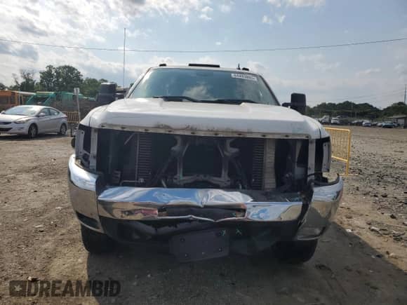 2008 Chevrolet Silverado 3500HD DRW LTZ с VIN 1GCJK33698F146079, выставлен на аукционе Copart как лот 64493805 с пробегом 191 685 миль миль и Списание • Salvage title. История ставок и продаж доступна на DreamBid. Изображение 5.