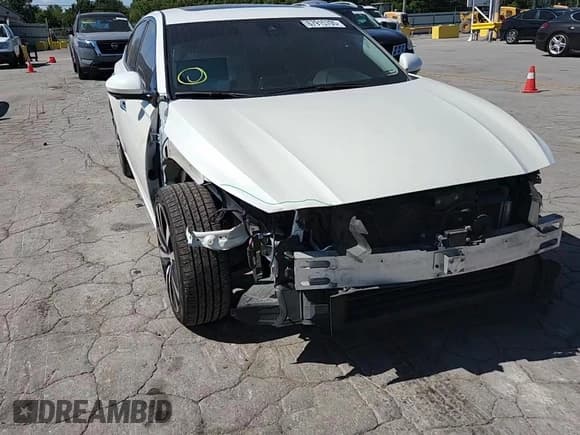 ✅ 2022 Nissan Altima Platinum • VIN: 1N4BL4FW9NN300686 • Лот: 67915705. Опубликован ранее на Copart с пробегом 59 617 миль. Бесплатный доступ к архиву аукционных продаж из США и подробный отчёт об истории автомобиля на DreamBid. Изображение 14.