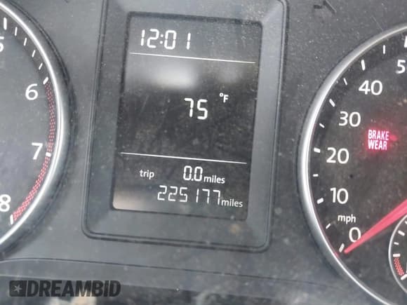 ✅ 2010 Volkswagen Jetta Limited Edition • VIN: 3VWRX7AJ6AM014029 • Lot: 42341171. Listed on IAAI with 225,177 mi. Free auction sales archive from the USA and detailed vehicle history report at DreamBid. Image 7.