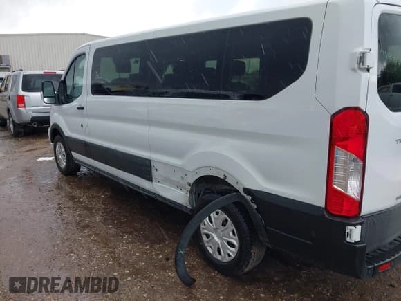 ✅ 2023 Ford Transit Passenger XL • VIN: 1FBAX2YG2PKA91028 • Лот: 42106198. Опубликован ранее на IAAI с пробегом 52 874 миль. Бесплатный доступ к архиву аукционных продаж из США и подробный отчёт об истории автомобиля на DreamBid. Изображение 3.