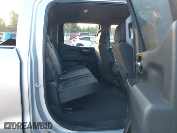 ✅ 2019 Chevrolet Silverado 1500 LT • VIN: 3GCPWCEKXKG175959 • Лот: 43187055. Опубликован ранее на IAAI с пробегом 55 441 миль. Бесплатный доступ к архиву аукционных продаж из США и подробный отчёт об истории автомобиля на DreamBid. Изображение 8.