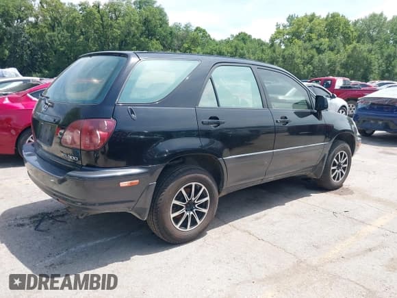 ✅ 1999 Lexus RX 300 • VIN: JT6HF10U1X0045167 • Lot: 42848072. Wystawiony na IAAI z przebiegiem 187 291 mil. Bezpłatny archiwum sprzedaży aukcyjnych z USA i szczegółowy raport historii pojazdu na DreamBid. Zdjęcie 4.