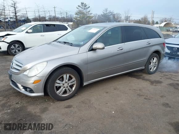 ✅ 2008 Mercedes-Benz R 3.5L • VIN: 4JGCB65E18A072826 • Lot: 41866229. Listed on IAAI with 95,210 mi. Free auction sales archive from the USA and detailed vehicle history report at DreamBid. Image 2.