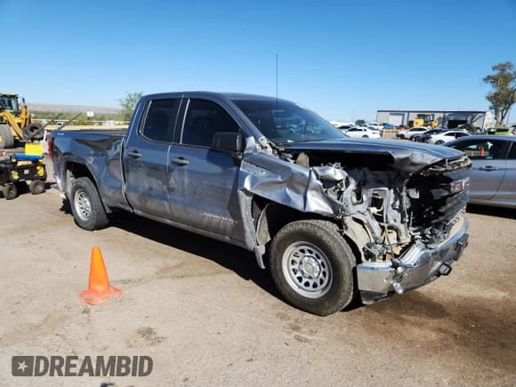 ✅ 2020 GMC Sierra 1500 • VIN: 1GTR9AEF6LZ221022 • Лот: 81638415. Опубликован ранее на Copart с пробегом 121 808 миль. Бесплатный доступ к архиву аукционных продаж из США и подробный отчёт об истории автомобиля на DreamBid. Изображение 4.