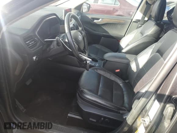 ✅ 2020 Ford Escape Titanium • VIN: 1FMCU9J94LUB43268 • Lot: 92580045. Wystawiony na Copart z przebiegiem 100 535 mil. Bezpłatny archiwum sprzedaży aukcyjnych z USA i szczegółowy raport historii pojazdu na DreamBid. Zdjęcie 7.