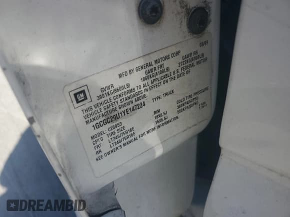 ✅ 2000 Chevrolet Silverado 2500 • VIN: 1GCGC29U1YE147224 • Lot: 86707465. Wystawiony na Copart z przebiegiem Nie podano. Bezpłatny archiwum sprzedaży aukcyjnych z USA i szczegółowy raport historii pojazdu na DreamBid. Zdjęcie 12.