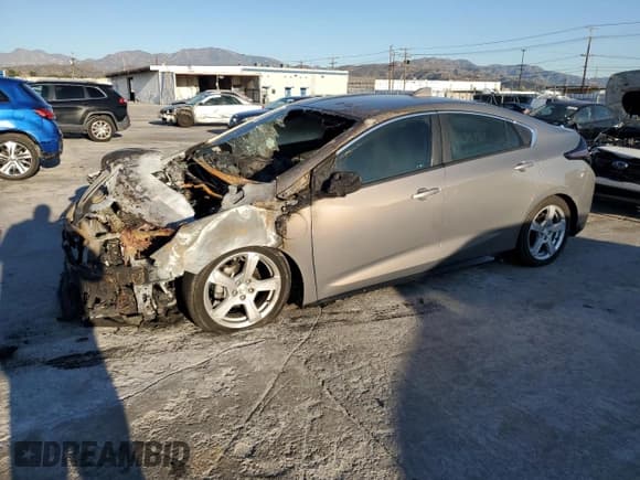 ✅ 2017 Chevrolet Volt LT • VIN: 1G1RA6S59HU168863 • Lot: 82363243. Wystawiony na Copart z przebiegiem Nie podano. Bezpłatny archiwum sprzedaży aukcyjnych z USA i szczegółowy raport historii pojazdu na DreamBid. Zdjęcie 1.