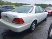 ✅ 1996 Acura TL Premium • VIN: JH4UA2653TC023271 • Lot: 41940906. Wystawiony na IAAI z przebiegiem 302 918 mil. Bezpłatny archiwum sprzedaży aukcyjnych z USA i szczegółowy raport historii pojazdu na DreamBid. Zdjęcie 4.