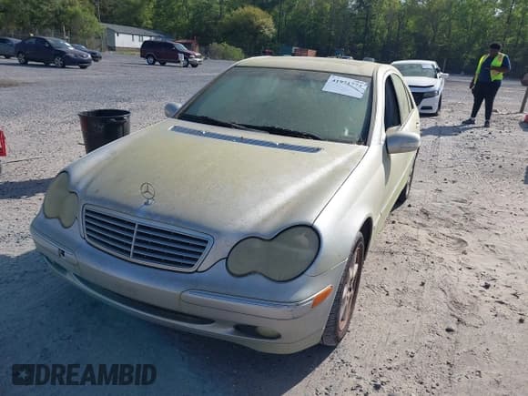 ✅ 2004 Mercedes-Benz C 320 • VIN: WDBRF64J04F551588 • Lot: 41971774. Wystawiony na IAAI z przebiegiem 184 594 mil. Bezpłatny archiwum sprzedaży aukcyjnych z USA i szczegółowy raport historii pojazdu na DreamBid. Zdjęcie 2.