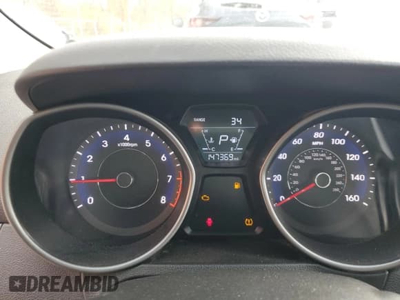 ✅ 2016 Hyundai Elantra SE • VIN: 5NPDH4AE7GH764078 • Lot: 90947955. Listed on Copart with 147,369 mi. Free auction sales archive from the USA and detailed vehicle history report at DreamBid. Image 9.