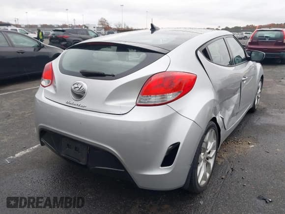 ✅ 2012 Hyundai Veloster w/Gray Int • VIN: KMHTC6AD5CU080347 • Лот: 43642930. Опубликован ранее на IAAI с пробегом 160 332 миль. Бесплатный доступ к архиву аукционных продаж из США и подробный отчёт об истории автомобиля на DreamBid. Изображение 4.