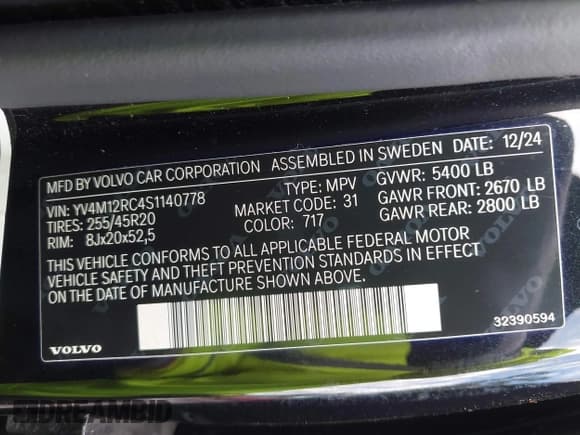 ✅ 2025 Volvo XC60 Plus • VIN: YV4M12RC4S1140778 • Lot: 43199800. Listed on IAAI with 13,895 mi. Free auction sales archive from the USA and detailed vehicle history report at DreamBid. Image 9.