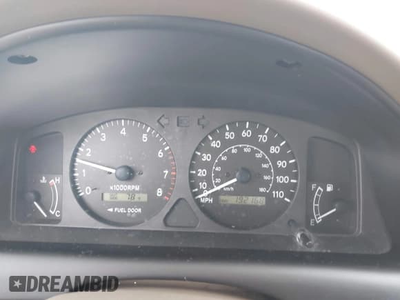 ✅ 2002 Toyota Corolla CE • VIN: 2T1BR12E82C523143 • Lot: 42785081. Wystawiony na IAAI z przebiegiem 192 168 mil. Bezpłatny archiwum sprzedaży aukcyjnych z USA i szczegółowy raport historii pojazdu na DreamBid. Zdjęcie 7.