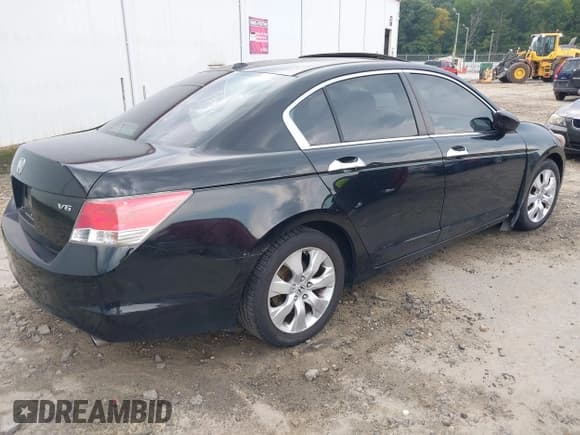 ✅ 2010 Honda Accord EX-L • VIN: 1HGCP3F85AA032141 • Lot: 43151976. Wystawiony na IAAI z przebiegiem 158 904 mil. Bezpłatny archiwum sprzedaży aukcyjnych z USA i szczegółowy raport historii pojazdu na DreamBid. Zdjęcie 4.