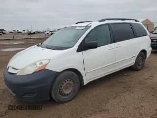 2009 Toyota Sienna LE z VIN 5TDZK23C19S276104, wystawiony jako Copart lot #81915145 z przebiegiem 261 254 mil mil oraz Szkoda całkowita • Salvage title. Historia ofert i sprzedaży dostępna na DreamBid. Obrazek 1.
