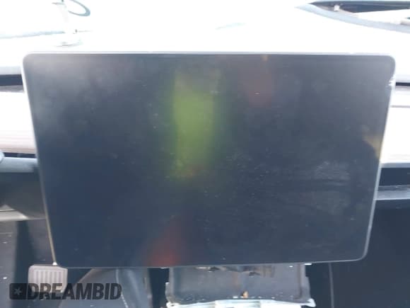 ✅ 2025 Tesla Model Y Long Range • VIN: 7SAYGDEEXSF224278 • Lot: 43535586. Wystawiony na IAAI z przebiegiem Nie podano. Bezpłatny archiwum sprzedaży aukcyjnych z USA i szczegółowy raport historii pojazdu na DreamBid. Zdjęcie 7.