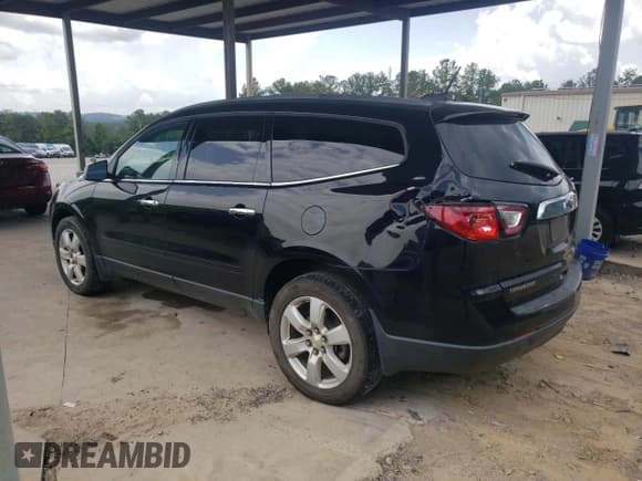 ✅ 2017 Chevrolet Traverse LT • VIN: 1GNKRGKD4HJ151685 • Lot: 62734104. Wystawiony na Copart z przebiegiem 180 572 mil. Bezpłatny archiwum sprzedaży aukcyjnych z USA i szczegółowy raport historii pojazdu na DreamBid. Zdjęcie 2.