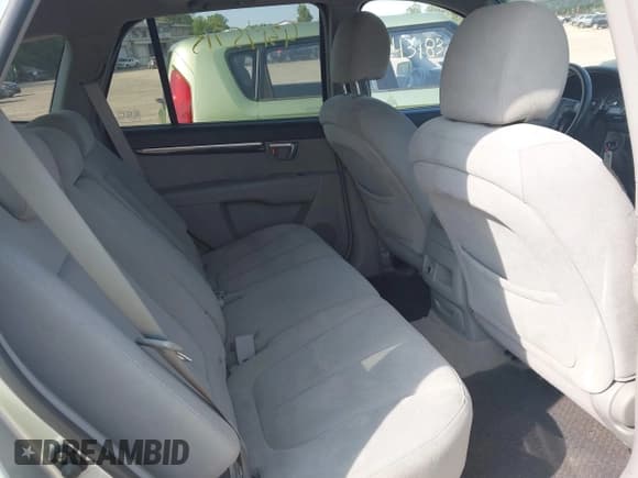 ✅ 2008 Hyundai Santa Fe SE • VIN: 5NMSH73EX8H166832 • Lot: 43175715. Wystawiony na IAAI z przebiegiem 186 172 mil. Bezpłatny archiwum sprzedaży aukcyjnych z USA i szczegółowy raport historii pojazdu na DreamBid. Zdjęcie 8.