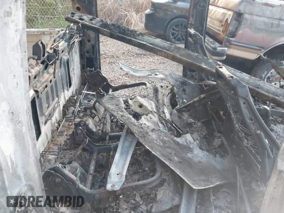 ✅ 2019 Chevrolet Silverado 1500 LT • VIN: 3GCUYDED7KG131387 • Lot: 43347668. Wystawiony na IAAI z przebiegiem Nie podano. Bezpłatny archiwum sprzedaży aukcyjnych z USA i szczegółowy raport historii pojazdu na DreamBid. Zdjęcie 8.