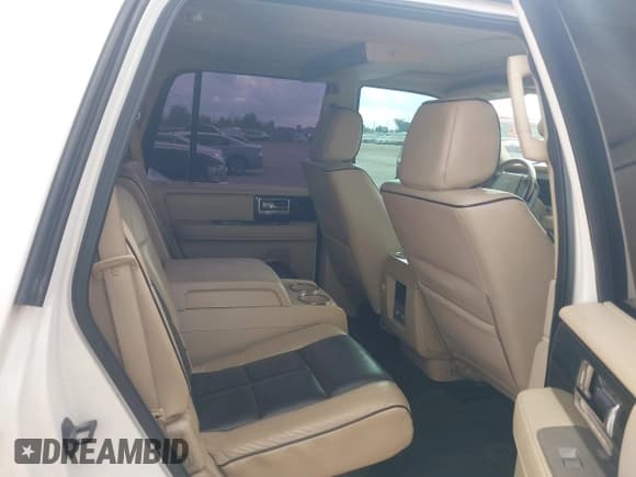 ✅ 2008 Lincoln Navigator • VIN: 5LMFU27538LJ15870 • Лот: 43716407. Опубликован ранее на IAAI с пробегом 209 881 миль. Бесплатный доступ к архиву аукционных продаж из США и подробный отчёт об истории автомобиля на DreamBid. Изображение 8.