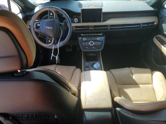 ✅ 2021 Lincoln Corsair Reserve • VIN: 5LMCJ2C92MUL26213 • Lot: 44993535. Wystawiony na Copart z przebiegiem 19 842 mil. Bezpłatny archiwum sprzedaży aukcyjnych z USA i szczegółowy raport historii pojazdu na DreamBid. Zdjęcie 8.