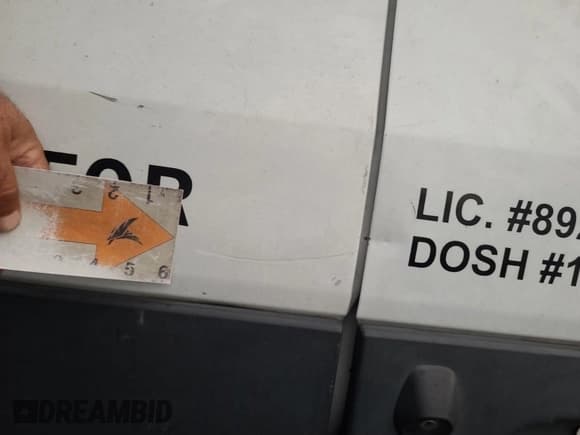 ✅ 2017 Ford Transit • VIN: 1FTBW2YM4HKB04856 • Lot: 42293256. Wystawiony na IAAI z przebiegiem 199 163 mil. Bezpłatny archiwum sprzedaży aukcyjnych z USA i szczegółowy raport historii pojazdu na DreamBid. Zdjęcie 1.