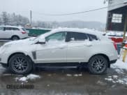 ✅ 2015 Cadillac SRX Performance Collection • VIN: 3GYFNFE3XFS527475 • Lot: 43812713. Listed on IAAI with 139,530 mi. Free auction sales archive from the USA and detailed vehicle history report at DreamBid. Image 14.