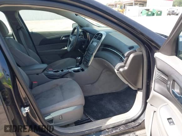 2015 Chevrolet Malibu LS with VIN 1G11A5SL5FF290451, listed as a IAAI auction lot 42607530 with 130,962 mi miles and . Bid and sale history available at DreamBid. Image 5.