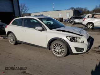 ✅ 2011 Volvo C30 • VIN: YV1672MK5B2210155 • Lot: 80138894. Wystawiony na Copart z przebiegiem 89 368 mil. Bezpłatny archiwum sprzedaży aukcyjnych z USA i szczegółowy raport historii pojazdu na DreamBid. Zdjęcie 4.