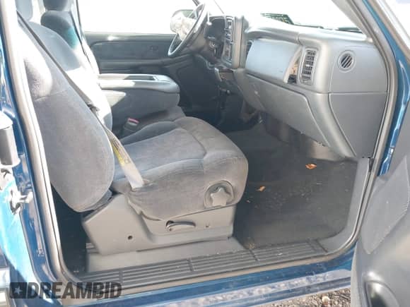 ✅ 2001 Chevrolet Silverado 1500 LS • VIN: 2GCEK19VX11378675 • Lot: 43491061. Wystawiony na IAAI z przebiegiem Nie podano mil. Skorzystaj z bezpłatnego archiwum sprzedaży aukcyjnych z USA i zobacz szczegółowy raport historii pojazdu na DreamBid. Zdjęcie 5.