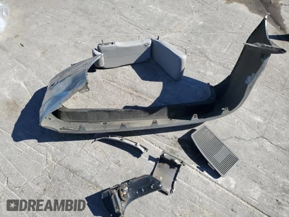 ✅ 2015 Toyota Sienna XLE • VIN: 5TDYK3DC5FS685668 • Lot: 87428555. Listed on Copart with 150,577 mi. Free auction sales archive from the USA and detailed vehicle history report at DreamBid. Image 13.