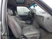 ✅ 2006 GMC Sierra Denali • VIN: 2GTEK63N061343463 • Lot: 41565645. Wystawiony na IAAI z przebiegiem Nie podano. Bezpłatny archiwum sprzedaży aukcyjnych z USA i szczegółowy raport historii pojazdu na DreamBid. Zdjęcie 5.