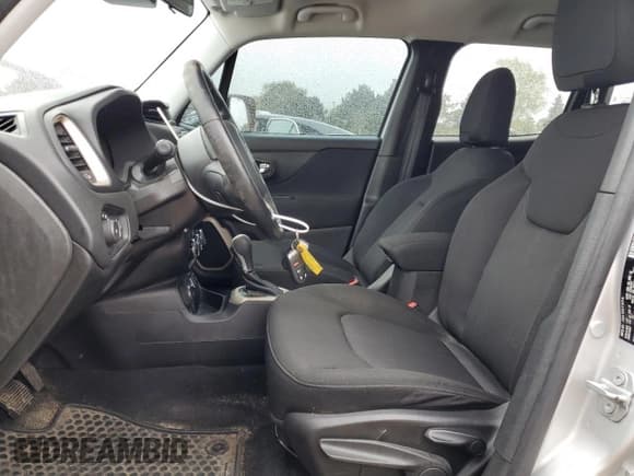 ✅ 2017 Jeep Renegade Latitude • VIN: ZACCJBBB2HPG50054 • Лот: 86458555. Опубликован ранее на Copart с пробегом 55 978 миль. Бесплатный доступ к архиву аукционных продаж из США и подробный отчёт об истории автомобиля на DreamBid. Изображение 7.