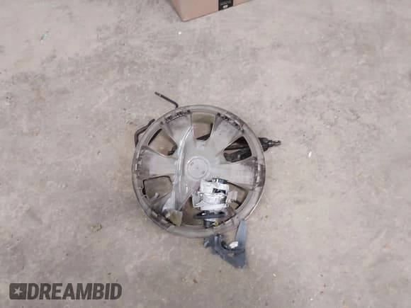 ✅ 2007 Toyota Camry LE • VIN: 4T1BE46K77U032307 • Lot: 43510241. Listed on IAAI with 91,927 mi. Free auction sales archive from the USA and detailed vehicle history report at DreamBid. Image 12.