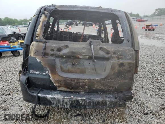 ✅ 2019 Dodge Grand Caravan SXT • VIN: 2C4RDGCG7KR797918 • Lot: 59019215. Wystawiony na Copart z przebiegiem Nie podano. Bezpłatny archiwum sprzedaży aukcyjnych z USA i szczegółowy raport historii pojazdu na DreamBid. Zdjęcie 6.