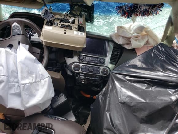 ✅ 2020 Chevrolet Suburban LT • VIN: 1GNSKHKC1LR227472 • Lot: 64902994. Wystawiony na Copart z przebiegiem Nie podano. Bezpłatny archiwum sprzedaży aukcyjnych z USA i szczegółowy raport historii pojazdu na DreamBid. Zdjęcie 8.