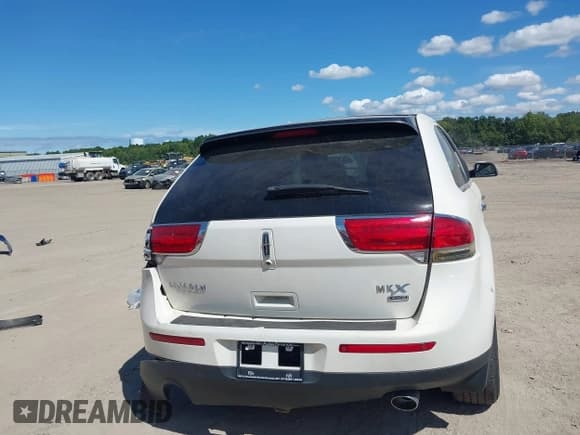 ✅ 2012 Lincoln MKX • VIN: 2LMDJ8JK4CBL07025 • Lot: 43119455. Listed on IAAI with 192,265 mi. Free auction sales archive from the USA and detailed vehicle history report at DreamBid. Image 16.