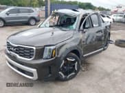 ✅ 2024 Kia Telluride S • VIN: 5XYP6DGC7RG530106 • Lot: 43033724. Listed on IAAI with 17,180 mi. Free auction sales archive from the USA and detailed vehicle history report at DreamBid. Image 2.