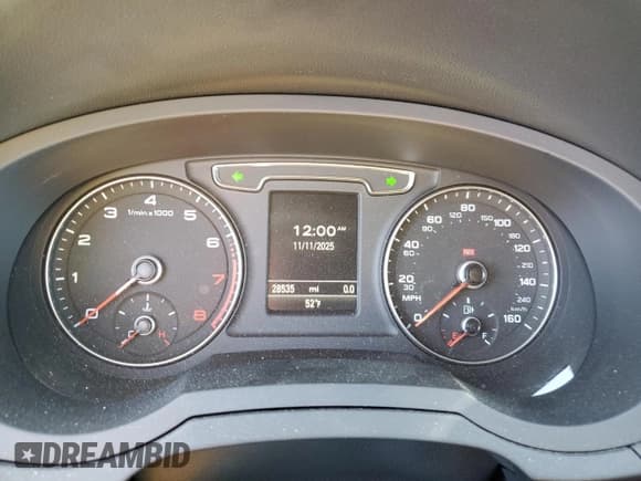 ✅ 2018 Audi Q3 Premium Plus • VIN: WA1JCCFS9JR027064 • Lot: 92930155. Listed on Copart with 28,535 mi. Free auction sales archive from the USA and detailed vehicle history report at DreamBid. Image 9.