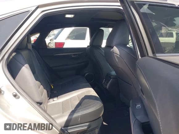 ✅ 2020 Lexus NX 300 F Sport • VIN: JTJSARBZ2L2159680 • Лот: 42580271. Опубликован ранее на IAAI с пробегом 30 018 миль. Бесплатный доступ к архиву аукционных продаж из США и подробный отчёт об истории автомобиля на DreamBid. Изображение 8.