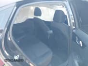 ✅ 2019 Kia Forte S • VIN: 3KPF34AD8KE021781 • Lot: 43120193. Wystawiony na IAAI z przebiegiem 103 817 mil. Bezpłatny archiwum sprzedaży aukcyjnych z USA i szczegółowy raport historii pojazdu na DreamBid. Zdjęcie 8.