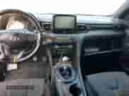 2019 Hyundai Veloster Turbo R-Spec z VIN KMHTH6ABXKU018893, wystawiony jako Copart lot #73891794 z przebiegiem Nie podano mil oraz Nie do naprawy • Non repairable. Historia ofert i sprzedaży dostępna na DreamBid. Obrazek 8.